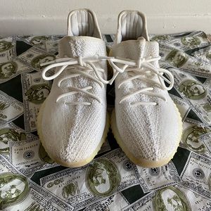 Yeezy Boost 350 v2 cream / triple white